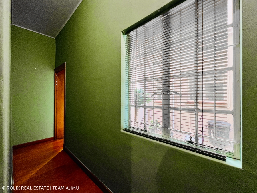 2 Bedroom Property for Sale in Rondebosch Village Western Cape